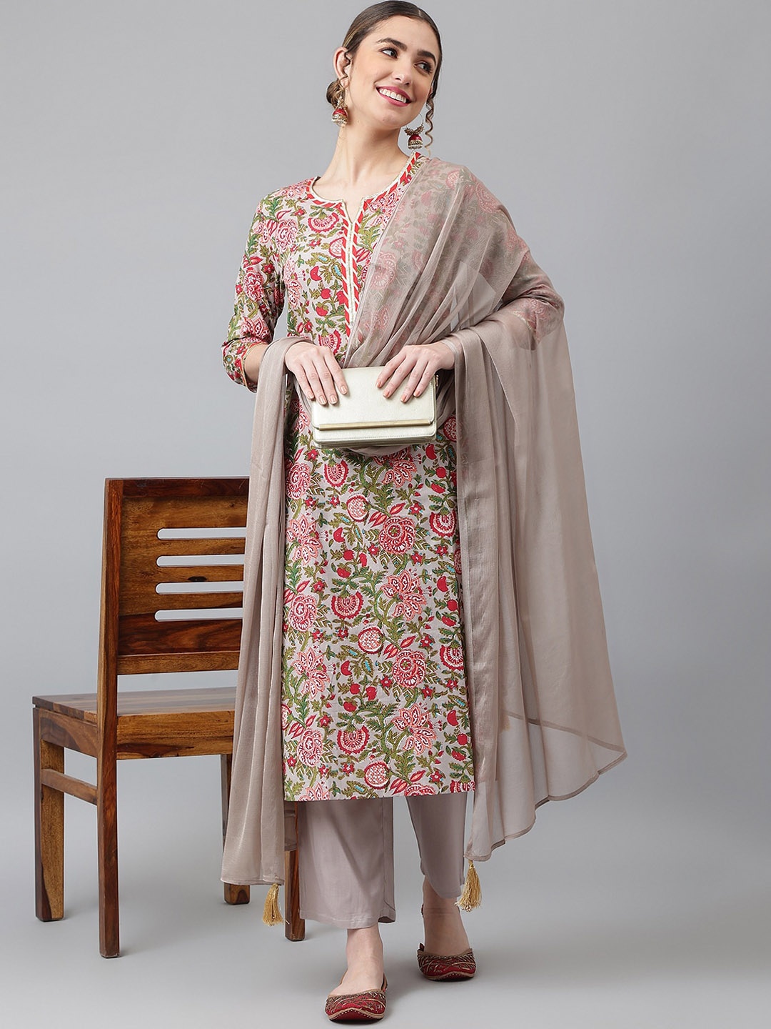 

Khushal K Women Grey Floral Printed Kurta with Trousers & With Dupatta