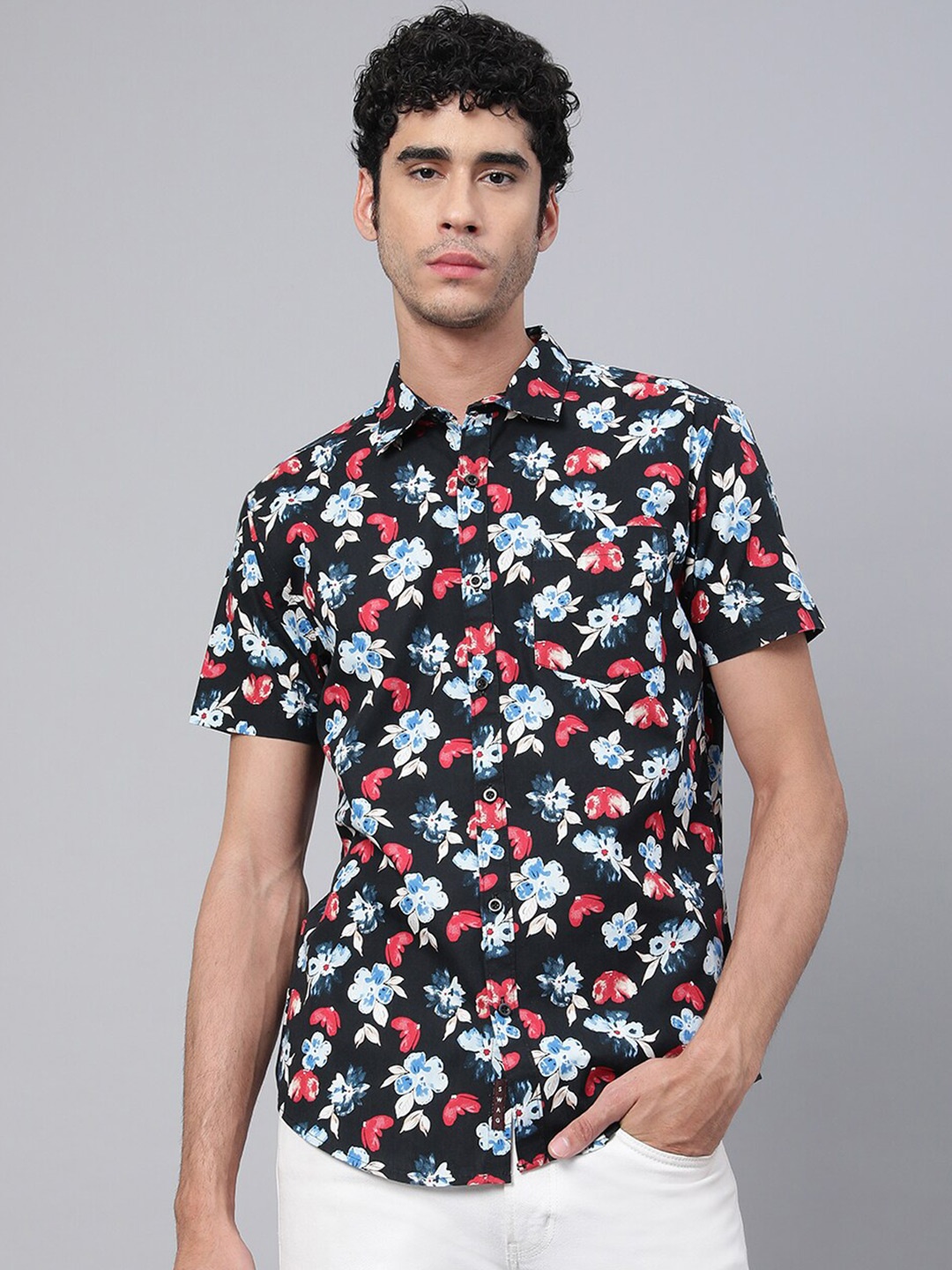 

VEIRDO Men Black Floral Printed Casual Cotton Shirt