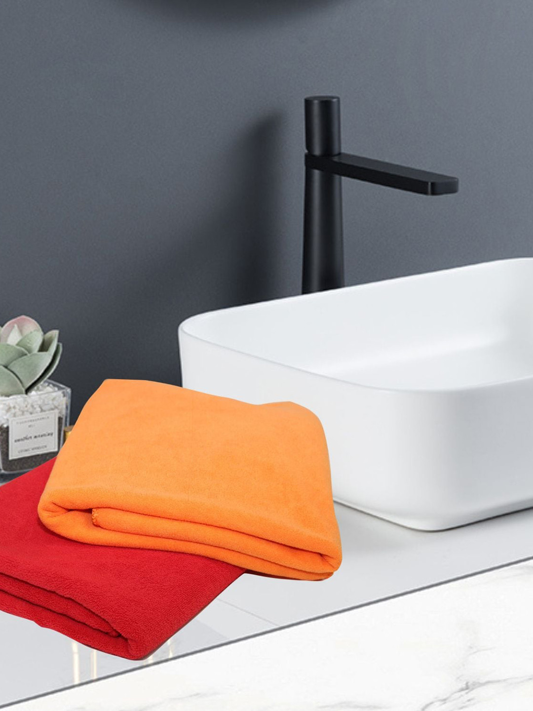 

Lushomes Orange And Red 2 Pieces Solid 260 GSM Bath Towels