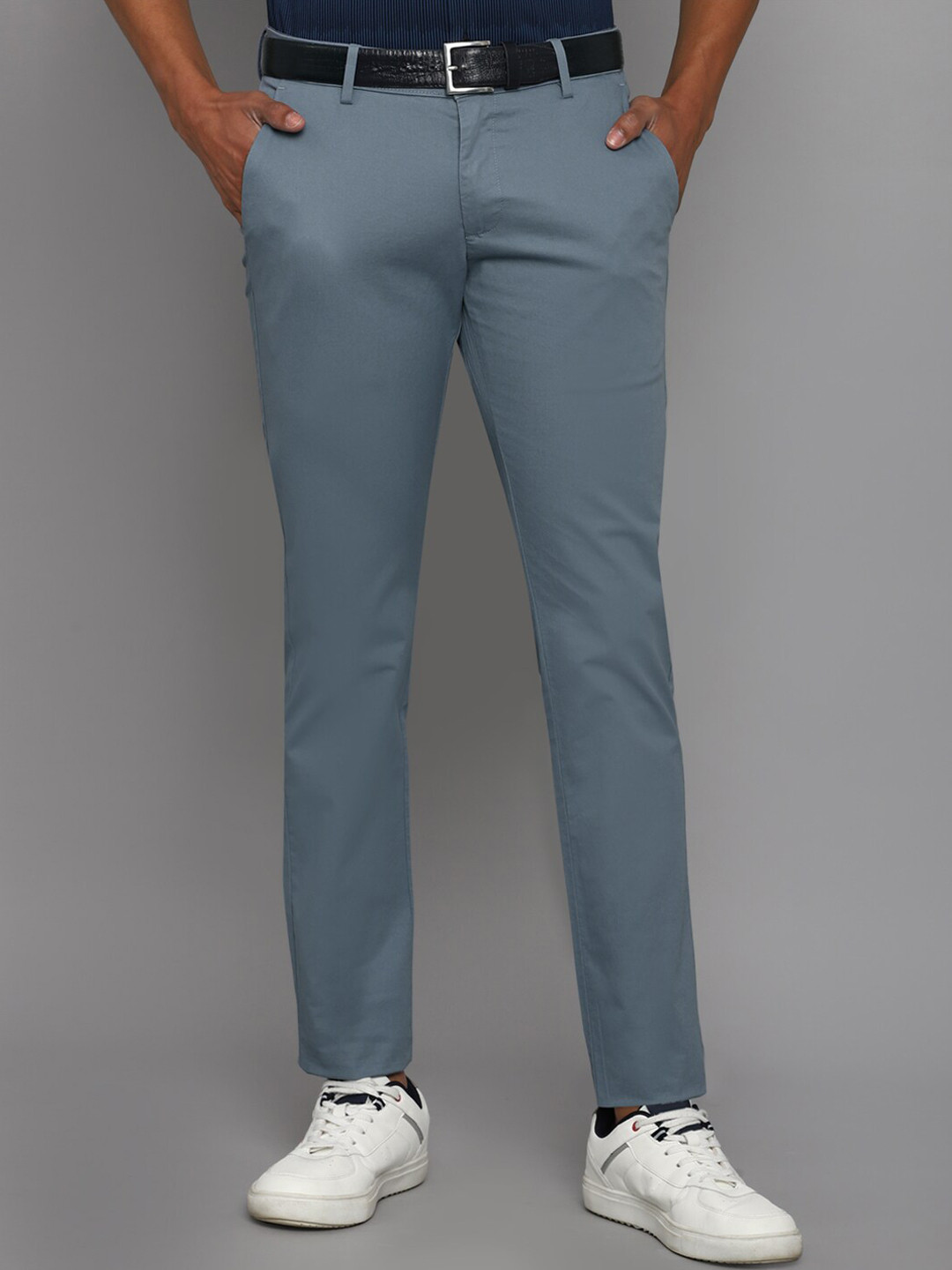 

Allen Solly Men Grey Solid Slim Fit Trousers