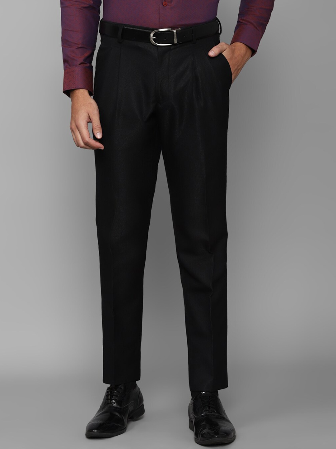 

Louis Philippe Men Black Pleated Formal Trouser