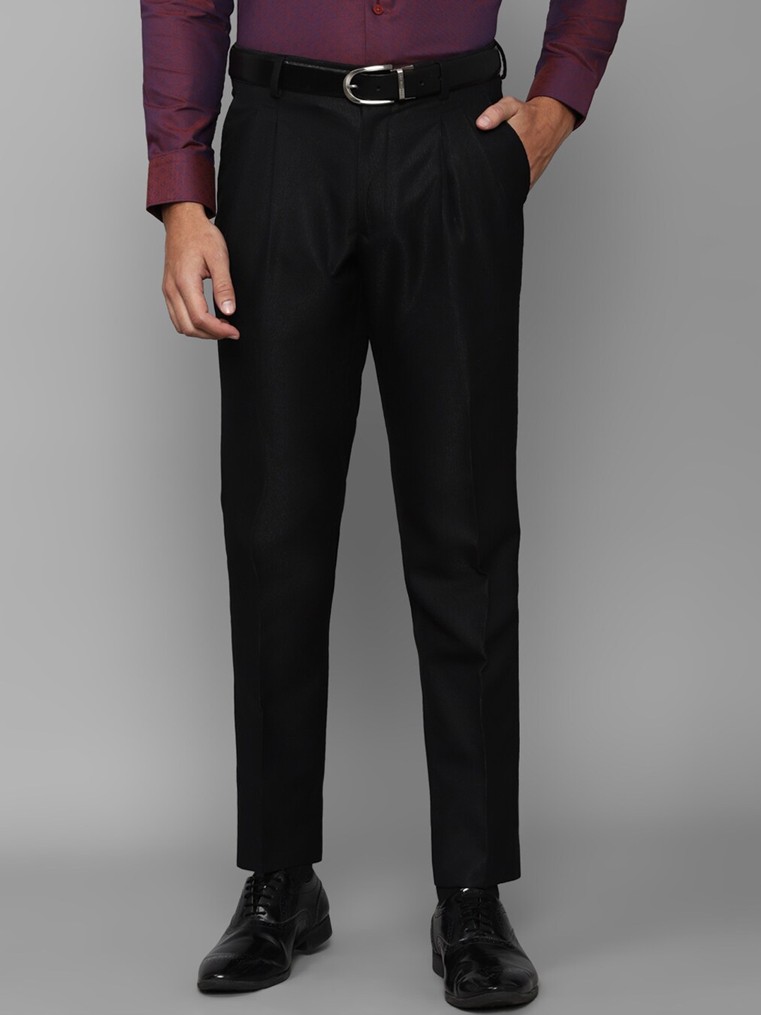 

Louis Philippe Men Black Pleated Formal Trouser