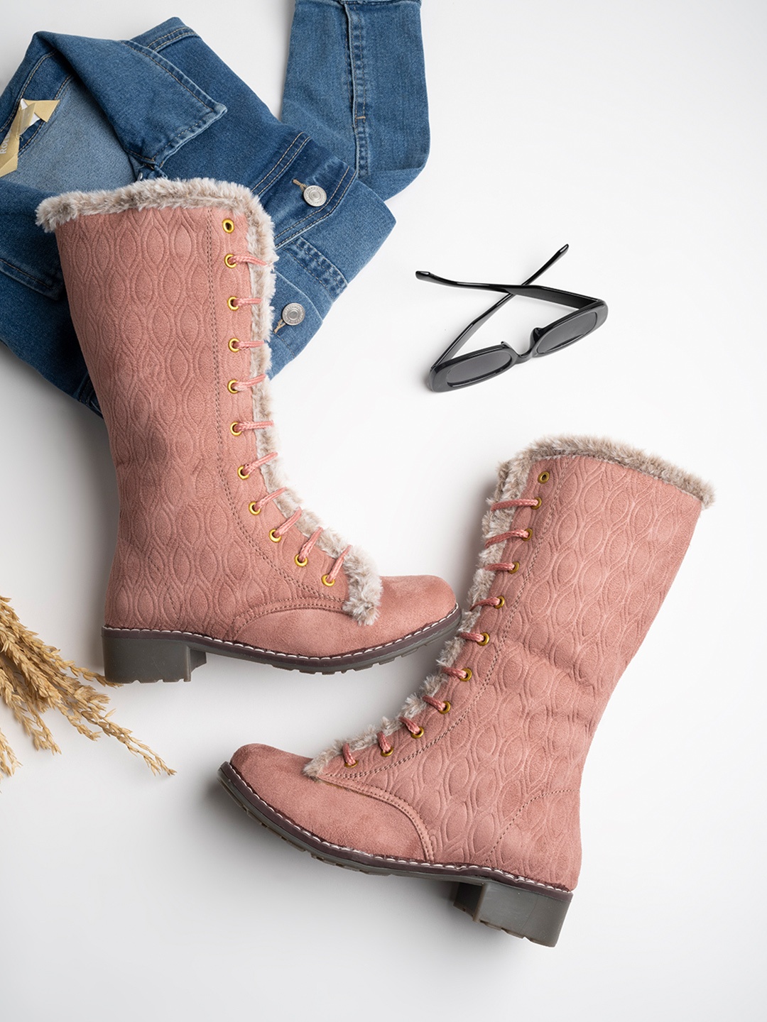 

Shoetopia Girls Peach Solid High Top Chunky Boots
