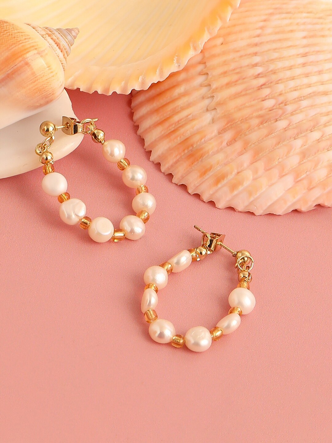 

SOHI Gold-Plated White Contemporary Drop Earrings
