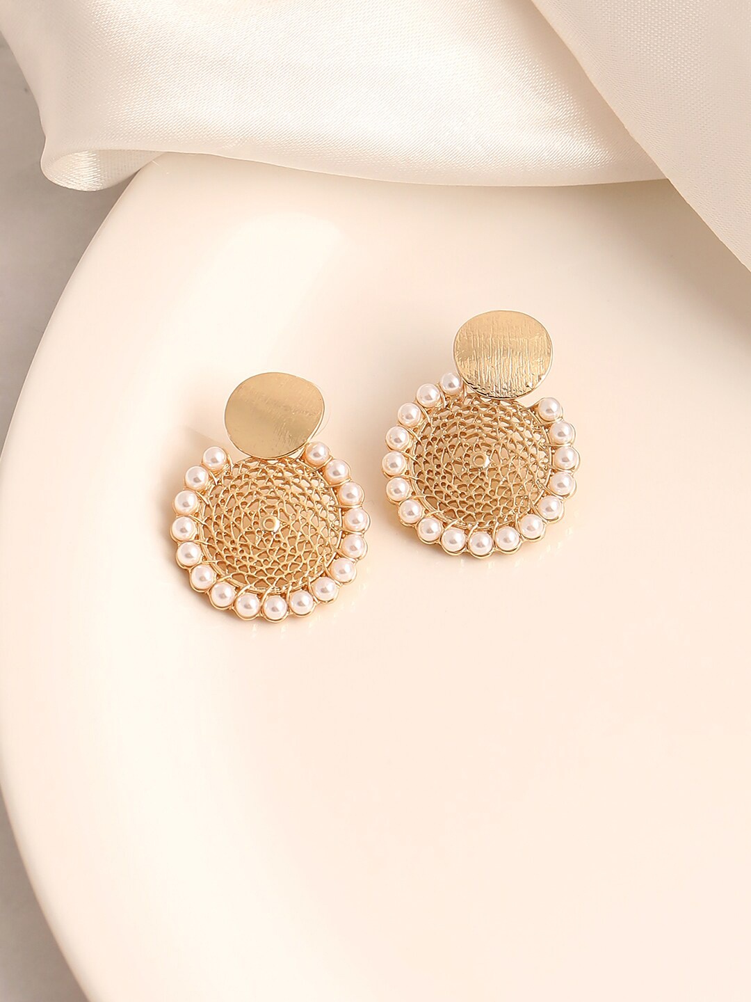 

SOHI Gold-Plated Contemporary Drop Earrings