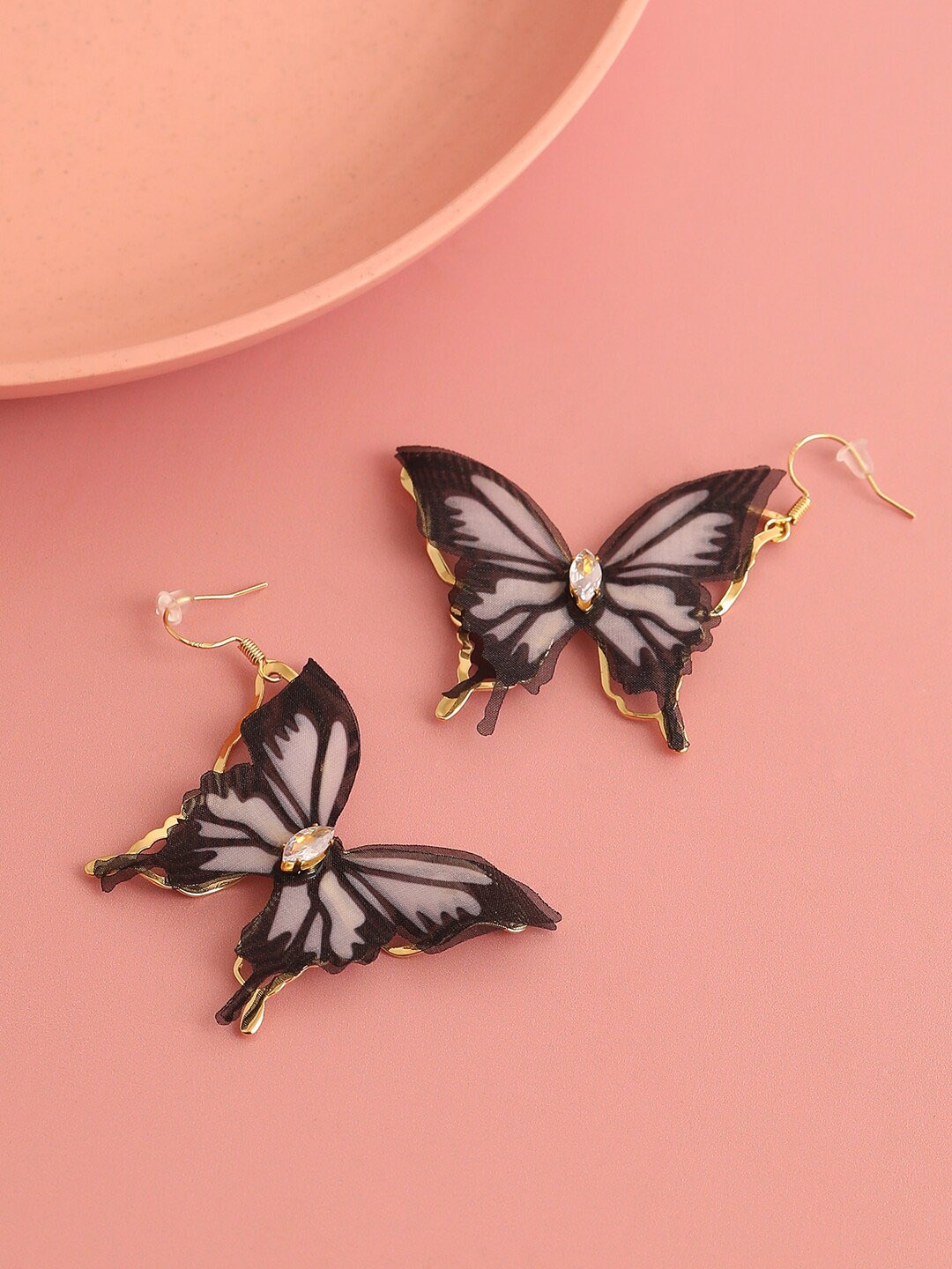 

SOHI Gold Plated Contemporary Drop Earrings