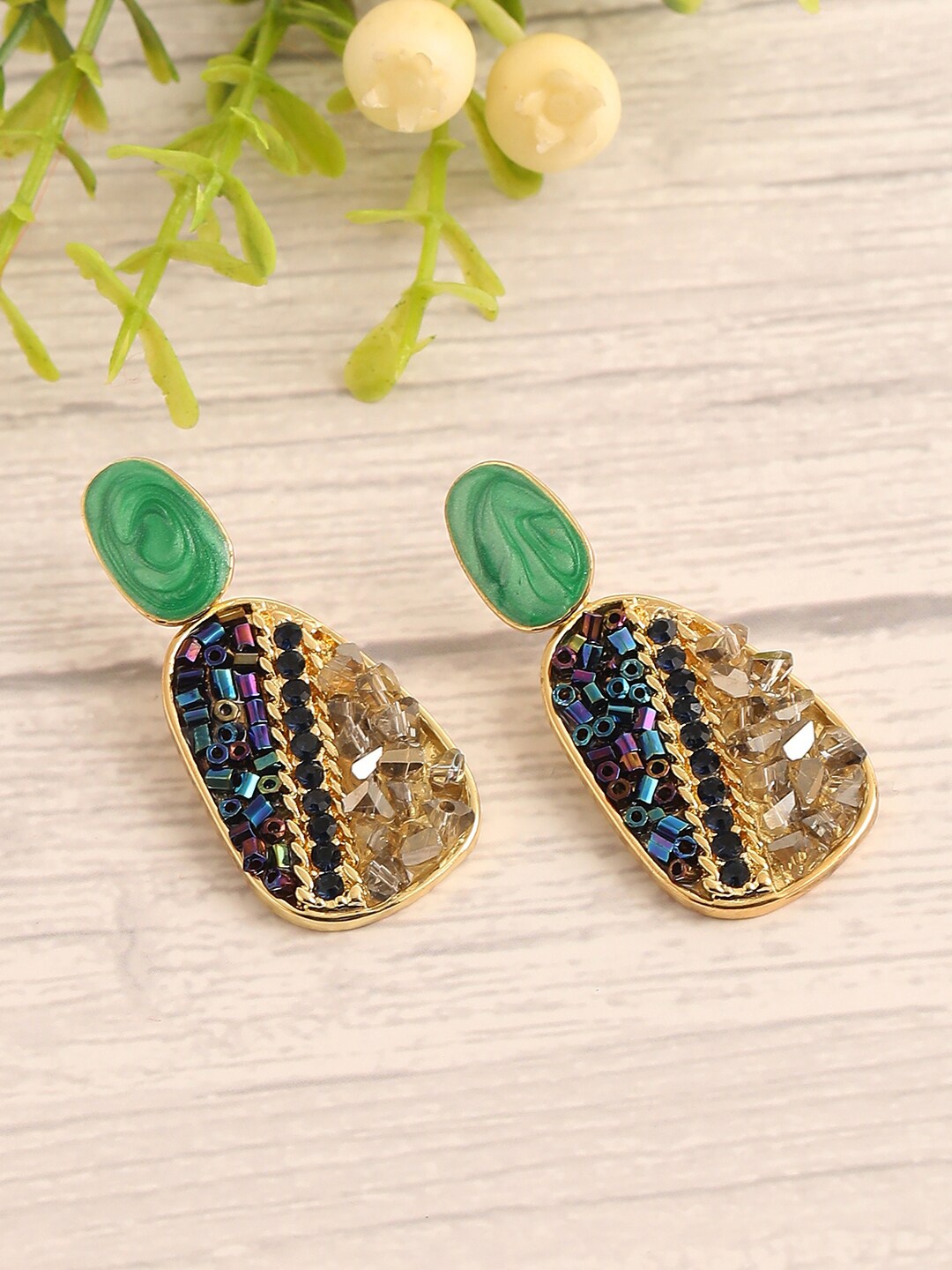 

SOHI Green Contemporary Studs Earrings