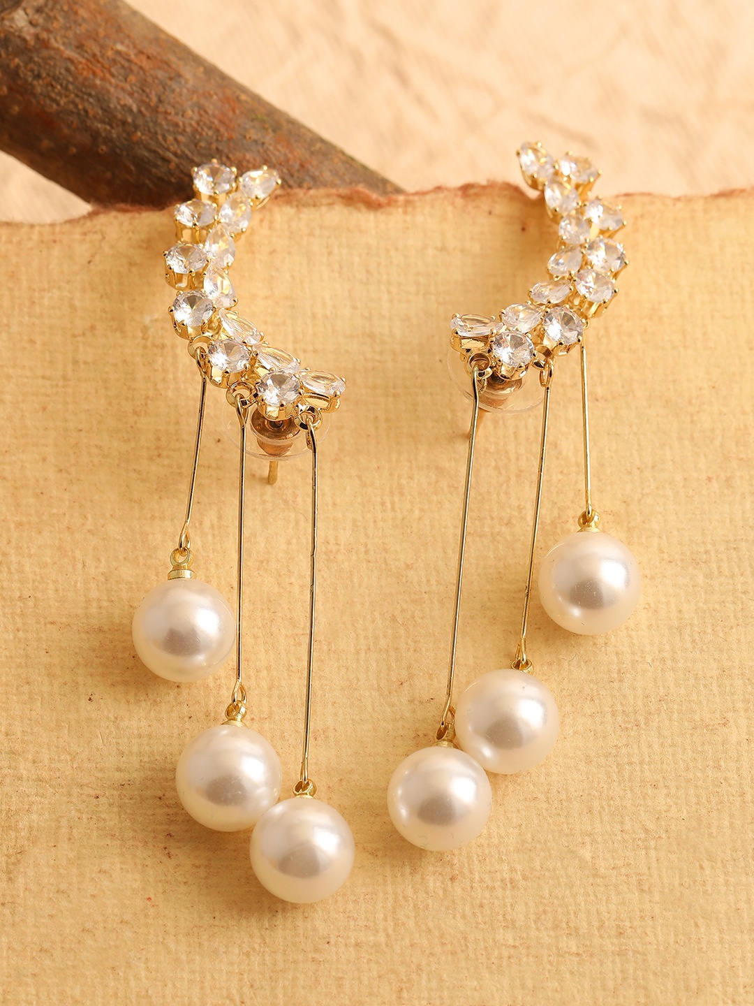 SOHI White Contemporary Drop Earrings