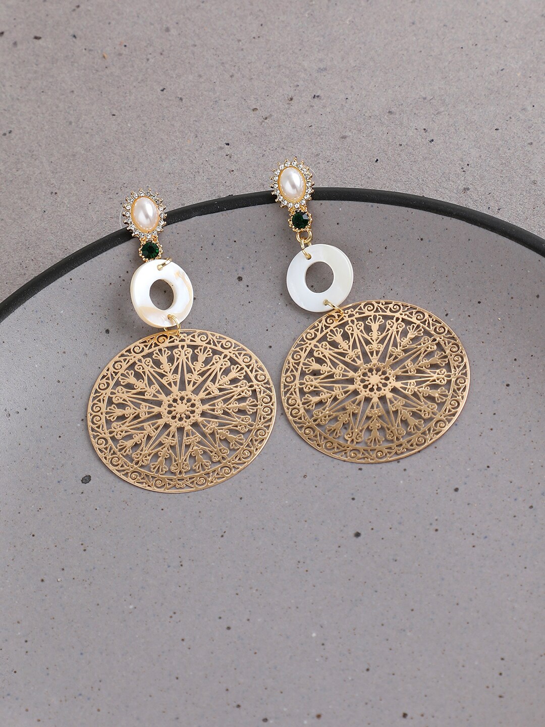 

SOHI Gold-Toned & Gold Plated Contemporary Drop Earrings