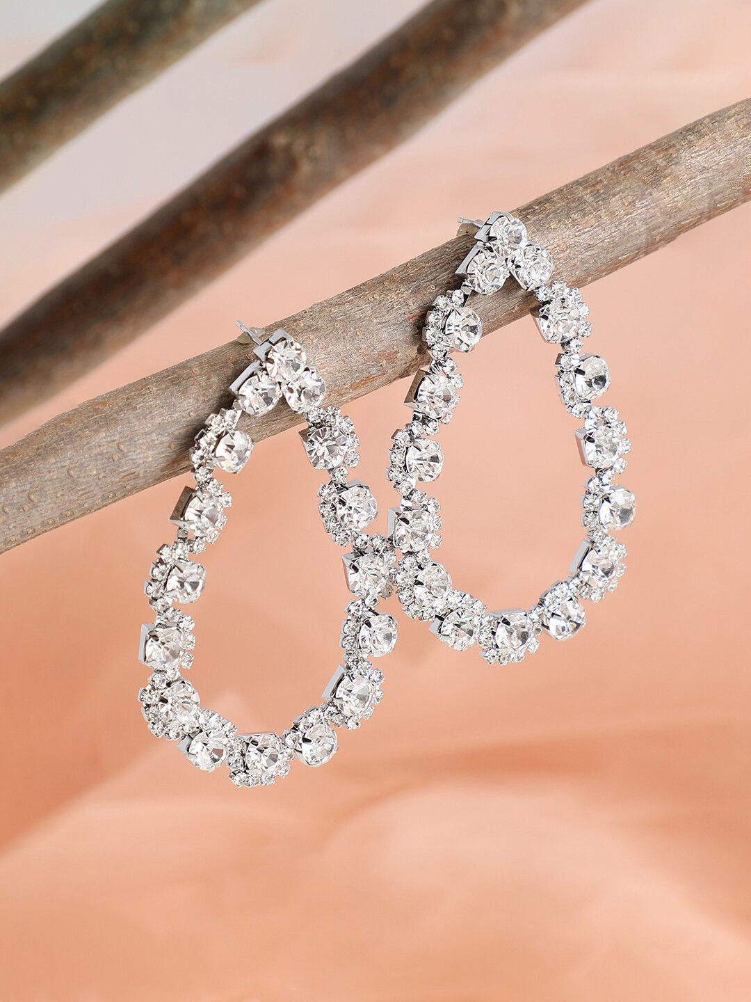 

SOHI Silver-Toned & Silver Plated Contemporary Hoop Earrings