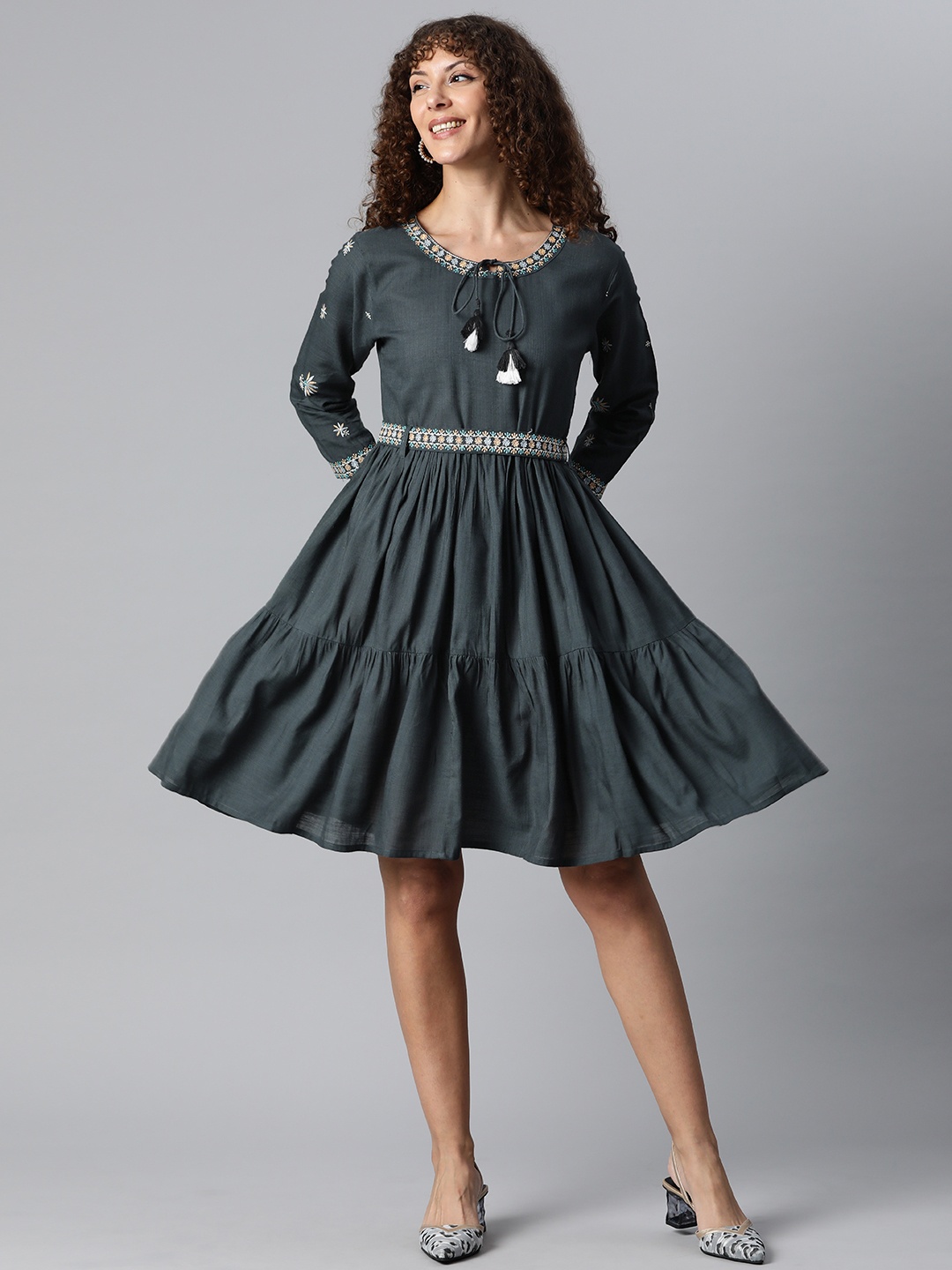 

HIGHLIGHT FASHION EXPORT Women Grey Solid Fit & Flare Dress