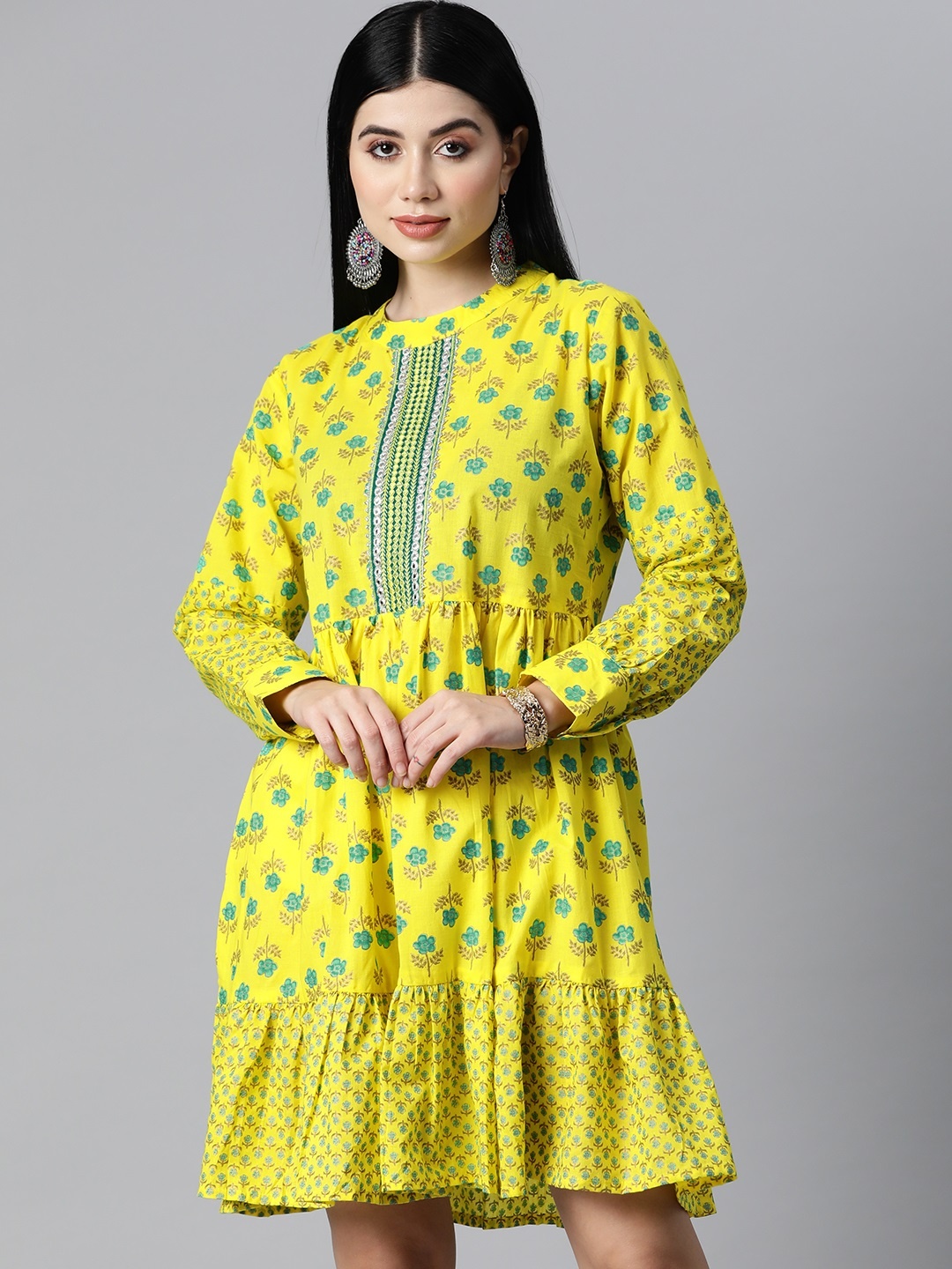 

HIGHLIGHT FASHION EXPORT Women Yellow & Blue Floral Print Fit & Flare Dress