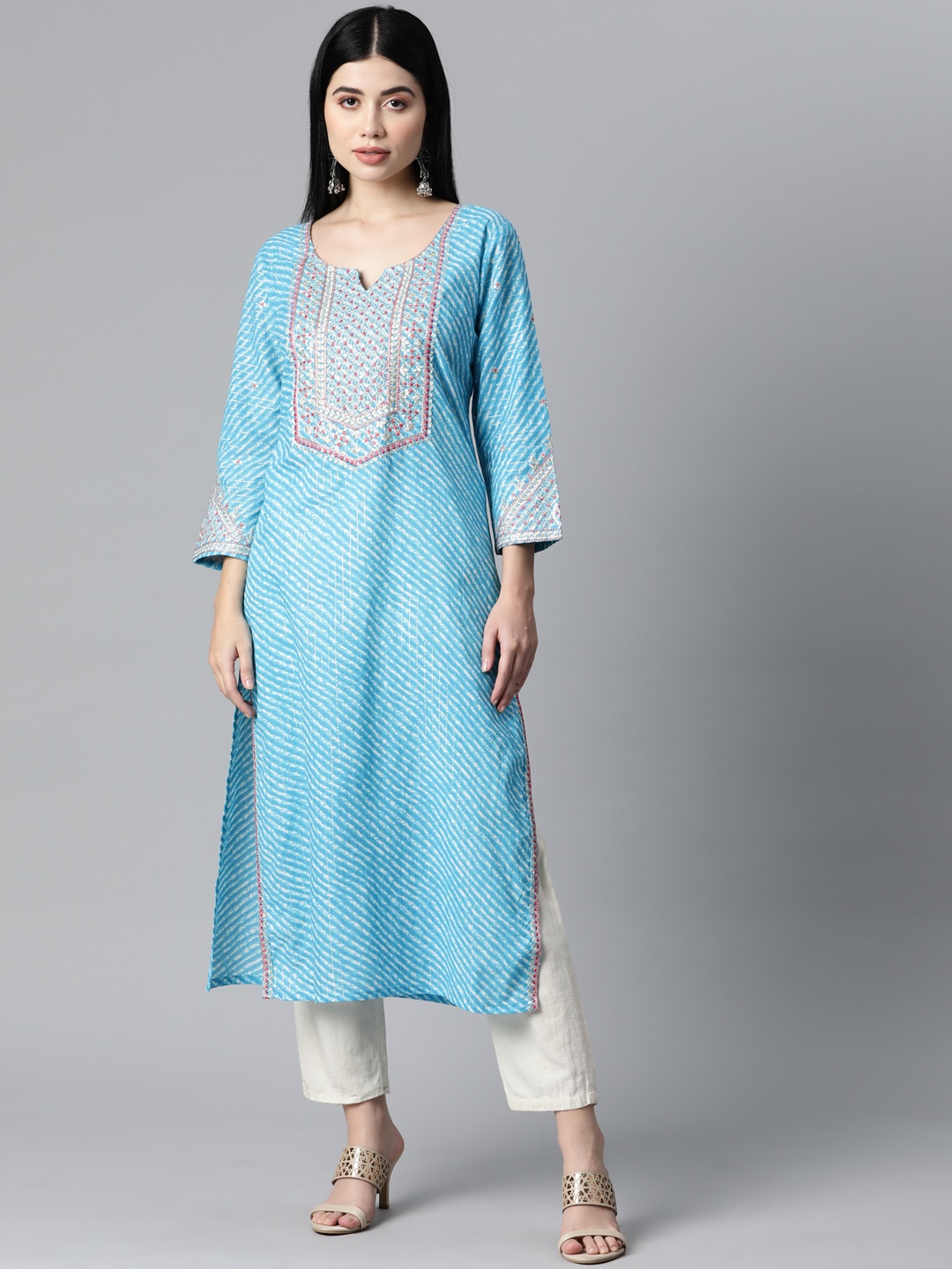 

HIGHLIGHT FASHION EXPORT Women Blue & Silver-Toned Leheriya Embroidered Kurta