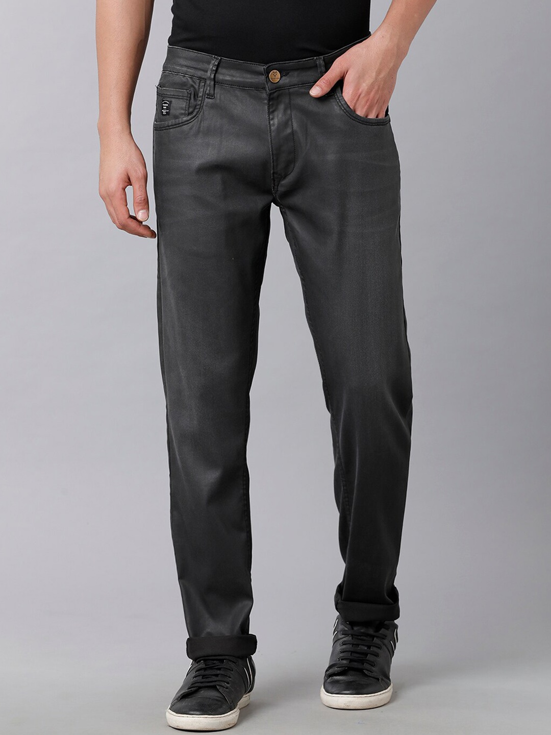 

YOVISH Men Black Tailored Tapered Fit Coated Jeans