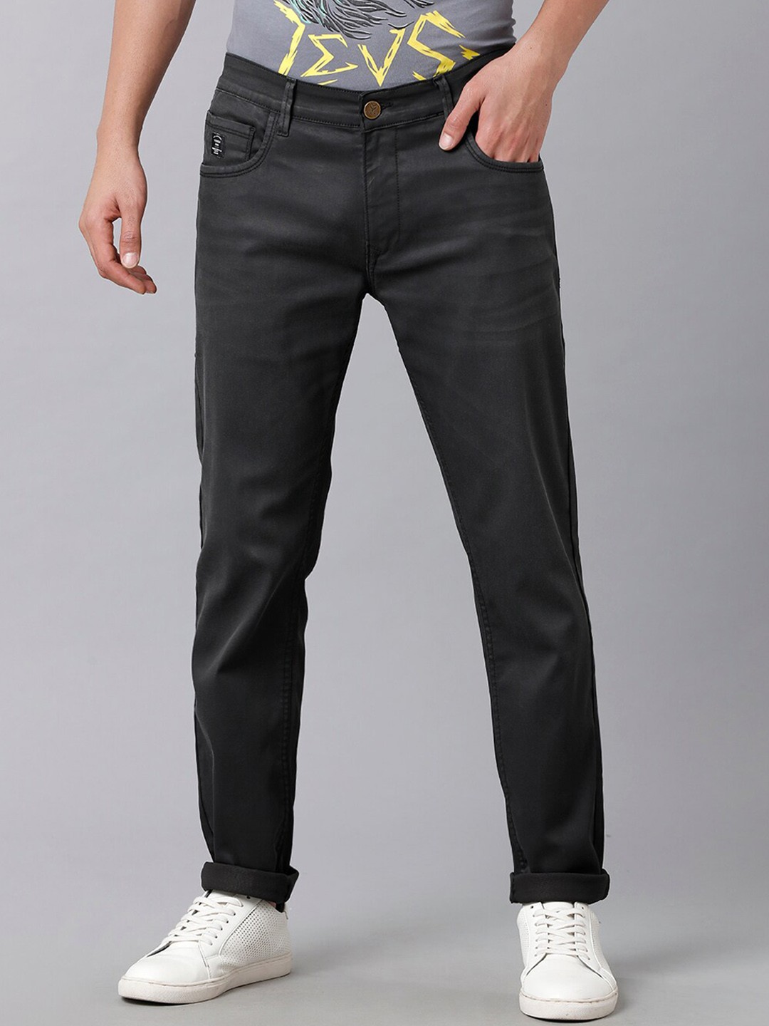 

YOVISH Men Black Tailored Cotton Tapered Fit Coated Jeans