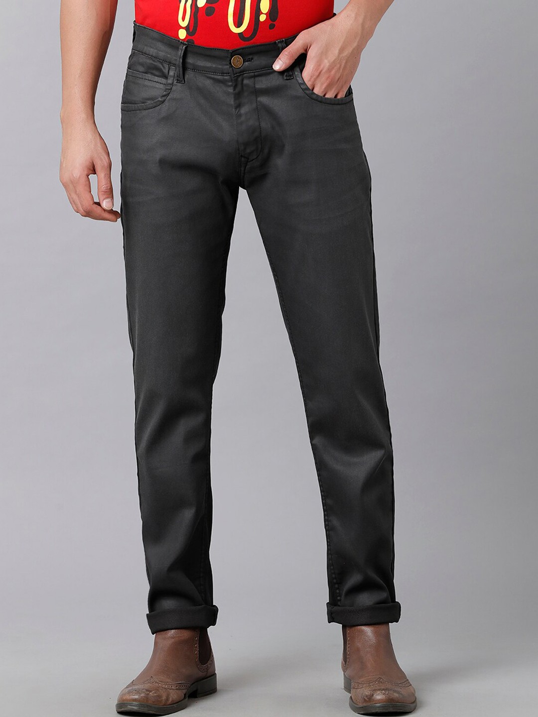 

YOVISH Men Black Tailored Tapered Fit Coated Jeans