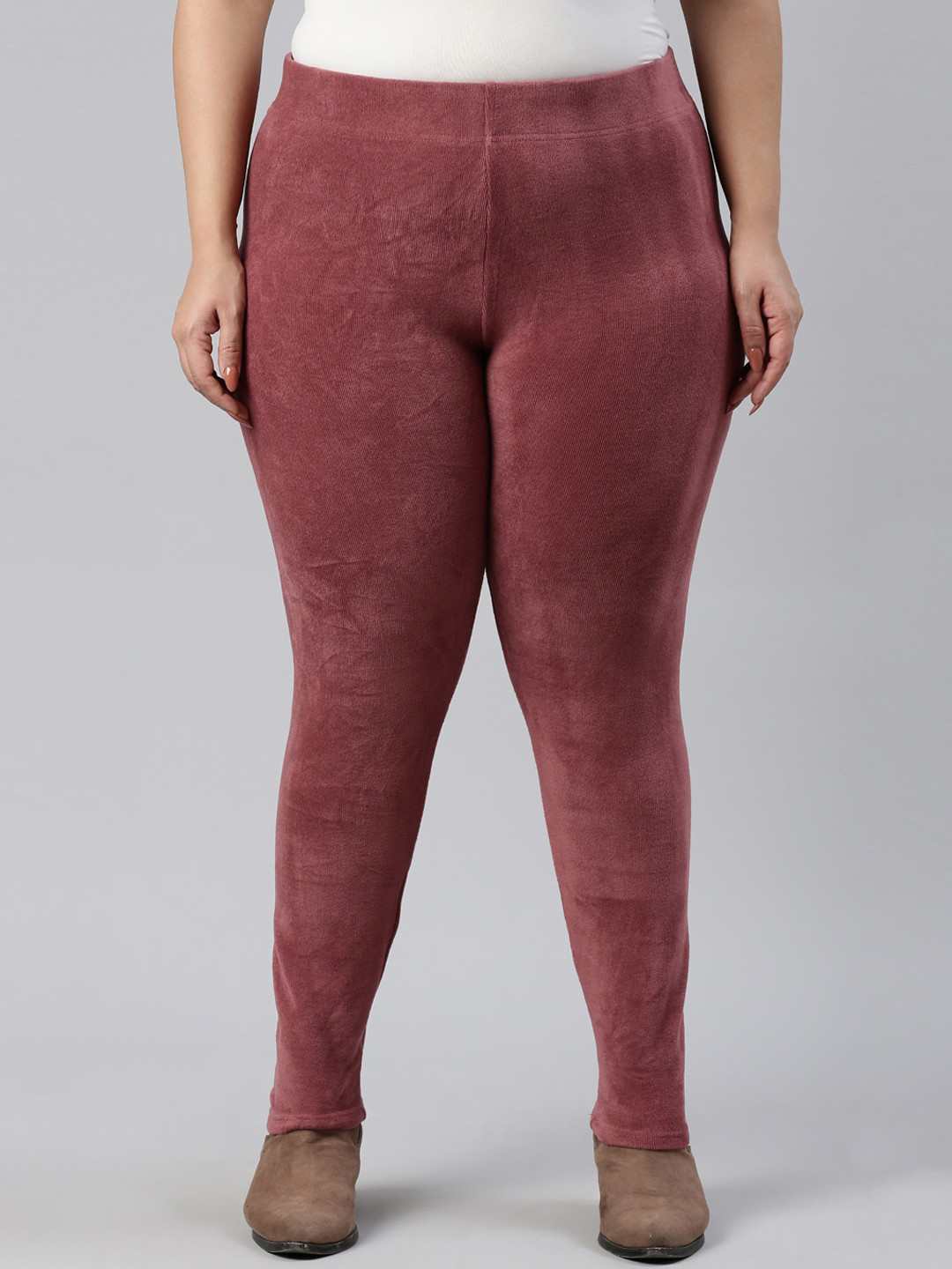 

Go Colors Women Plus Size Red Solid Slim Fit Ankle Length Leggings, Maroon