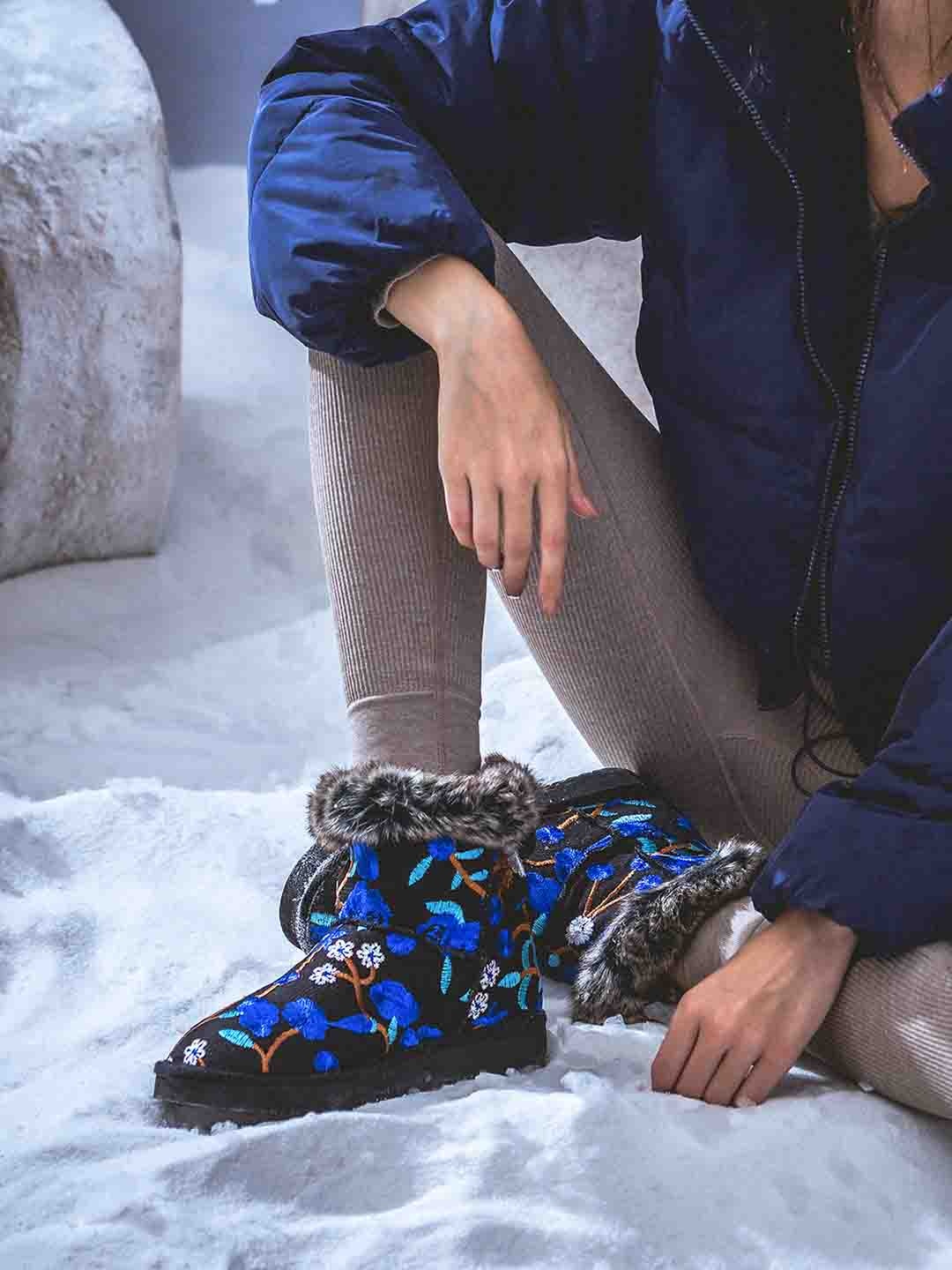 

Saint G Women Blue Floral Embroidered Winter Snug Boots