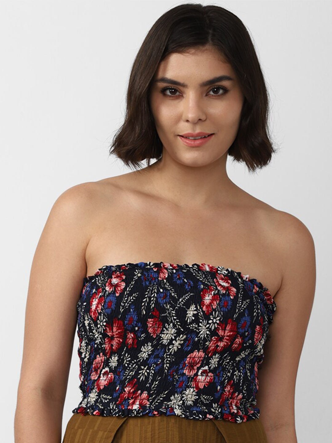 

FOREVER 21 Black Floral Print Tube Crop Top