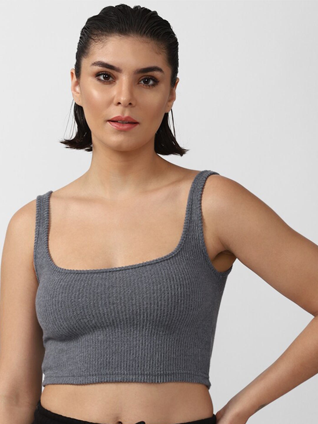 

FOREVER 21 Grey Tank Solid Crop Top