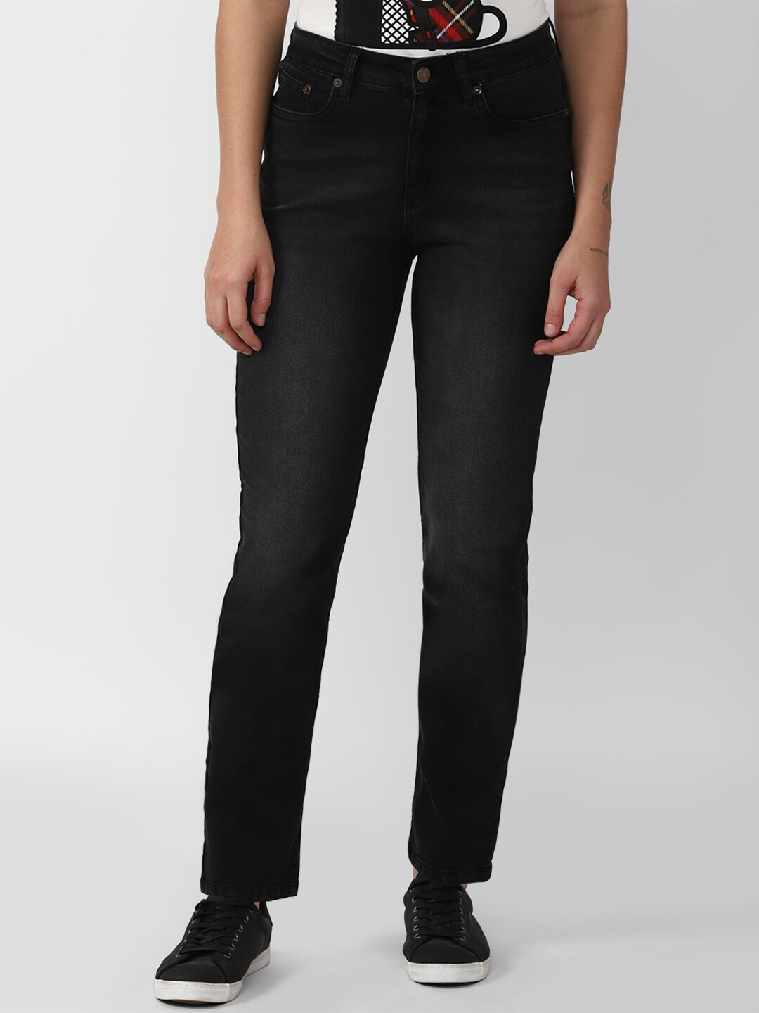 

FOREVER 21 Women Black Dark Shade Regular Fit Jeans