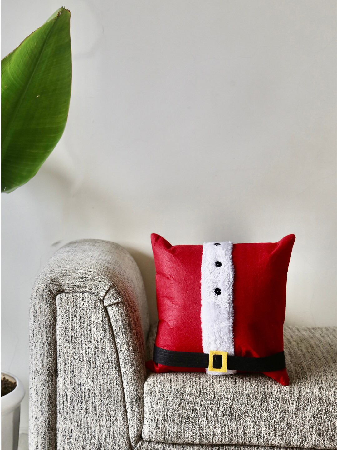 

My Gift Booth Red Solid Cotton Pre-Filled Cushion