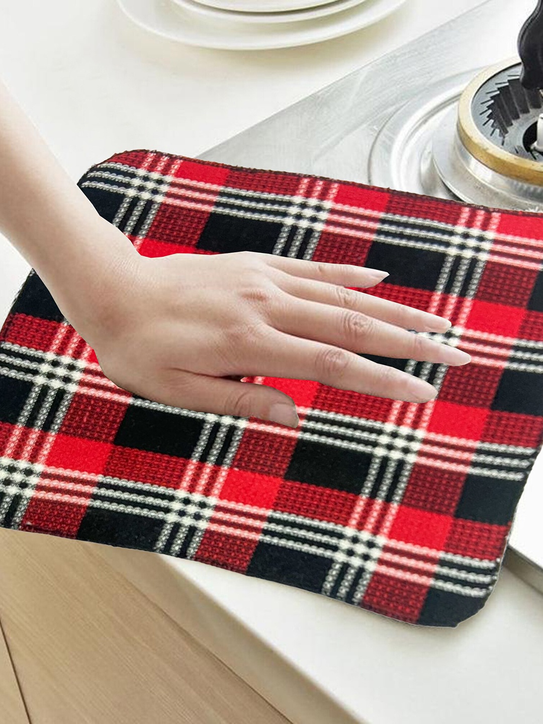 

Lushomes Red Set Of 10 Checked 280 GSM Cotton Kitchen Towels