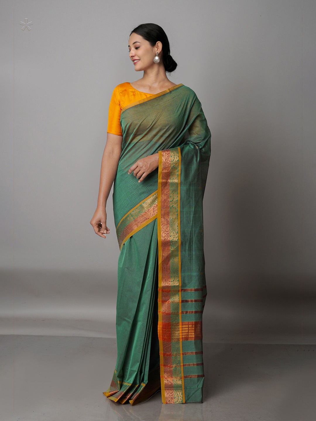 

Unnati Silks Green & Maroon Woven Design Zari Pure Cotton Gadwal Saree