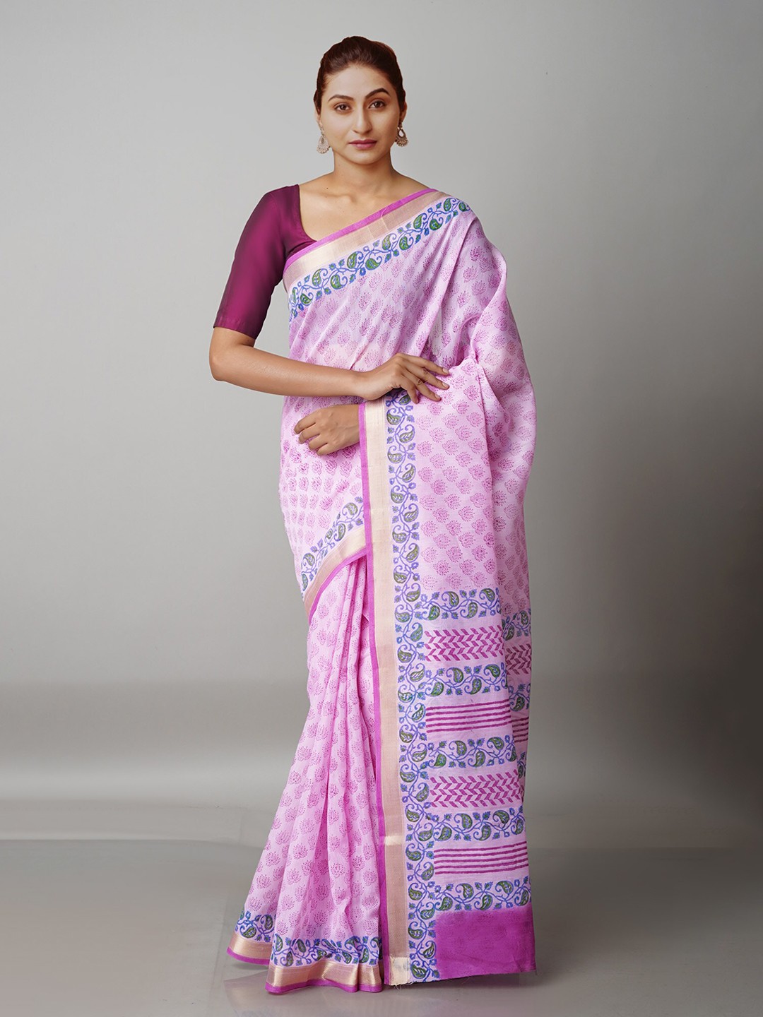 

Unnati Silks Pink & Silver-Toned Ethnic Motifs Mangalagiri Saree