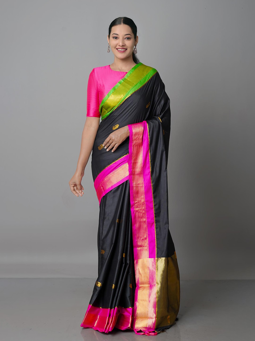

Unnati Silks Black & Pink Woven Design Silk Blend Kanjeevaram Zari Saree
