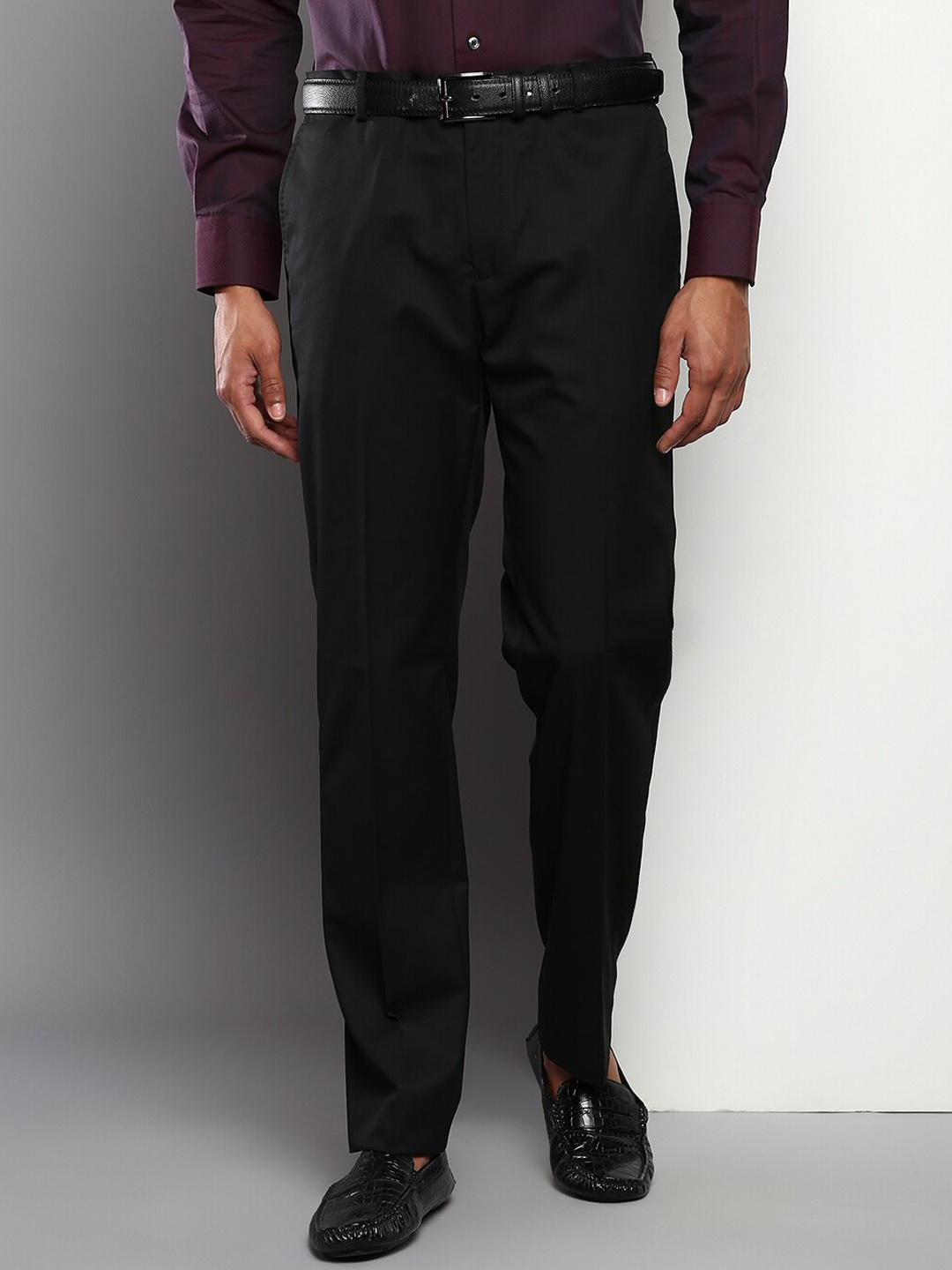 

Tommy Hilfiger Men Black Solid Formal Trouser
