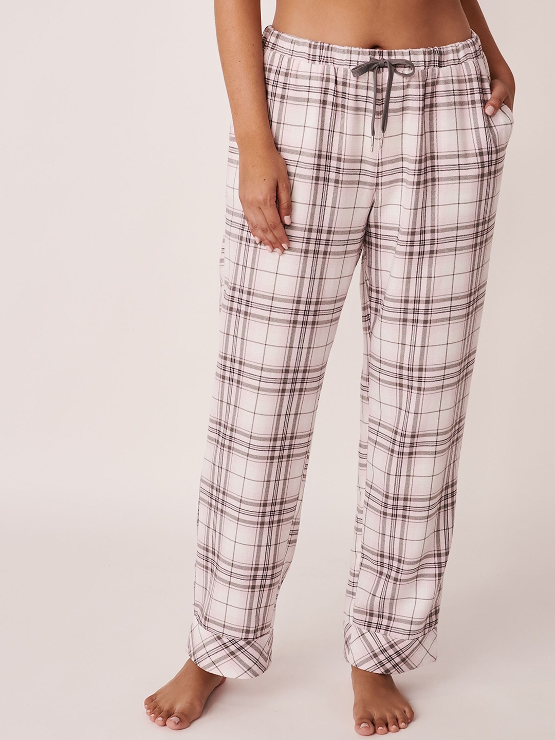 

La Vie en Rose Women Pink & Black Checked Lounge Pants