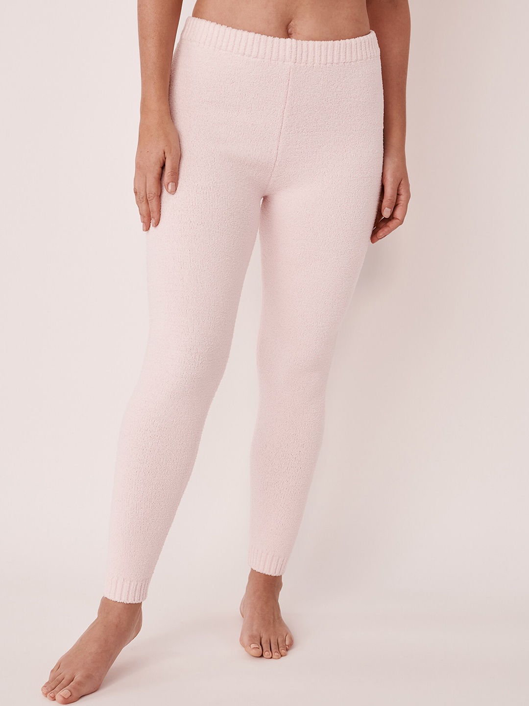 

La Vie en Rose Women Solid Lounge Pants, Off white