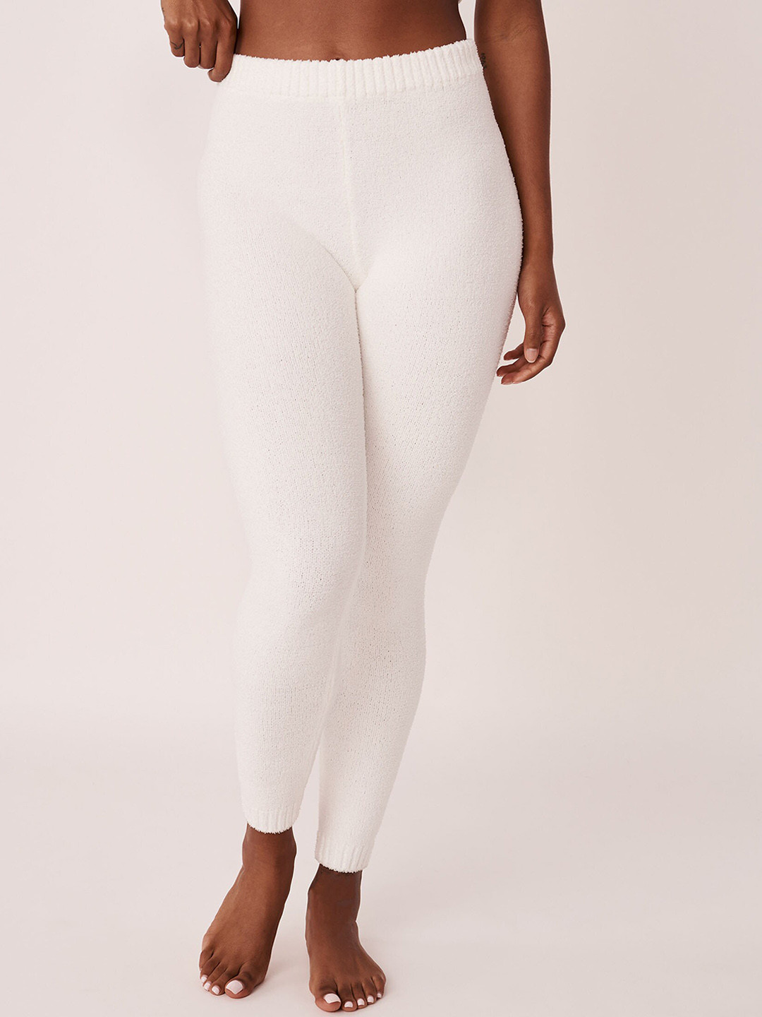 

La Vie en Rose Women White Solid Lounge Jogger