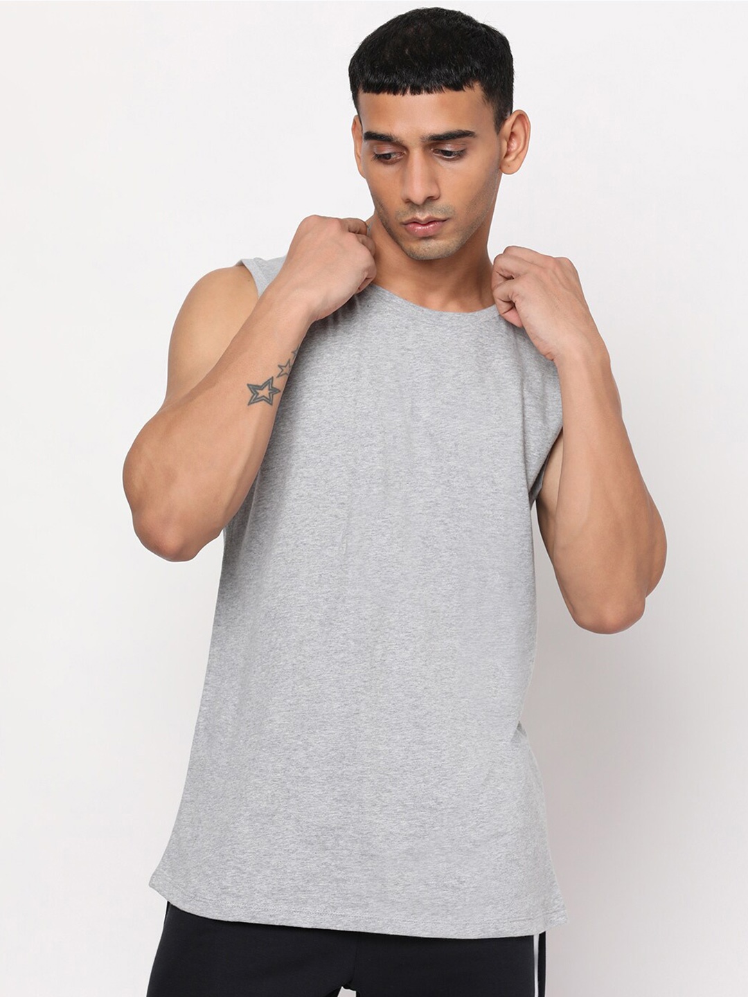 

YOONOY Men Grey Slim Fit T-shirt