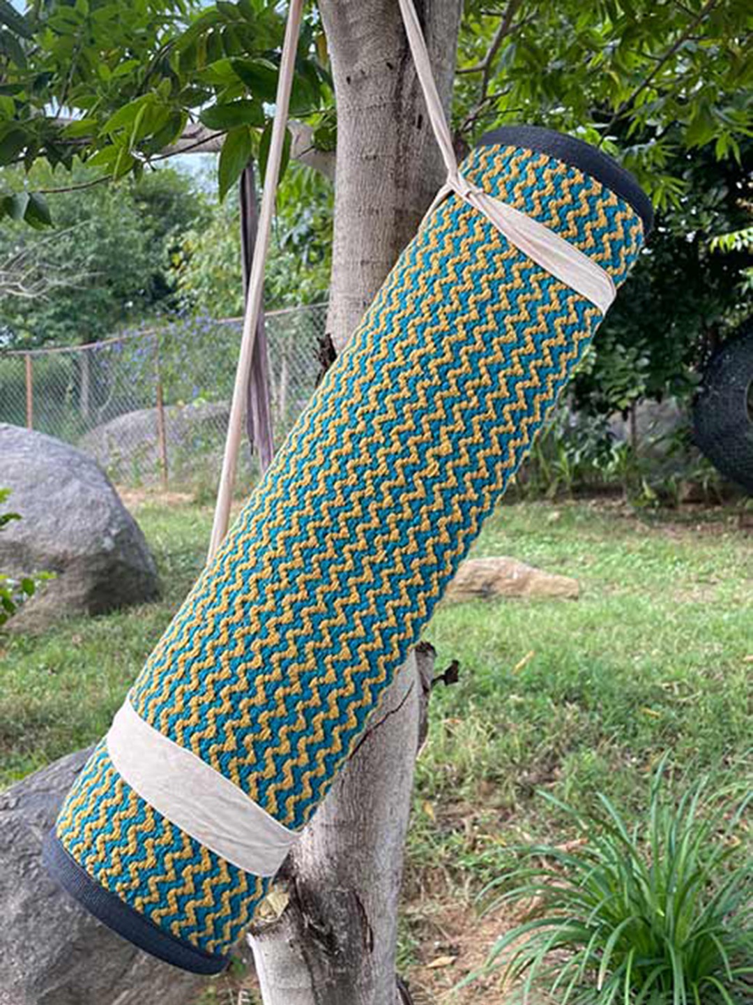 

Proyog Blue & Yellow Self-Design 100% Organic Cotton Yarn Anti-Skid Yoga Mats