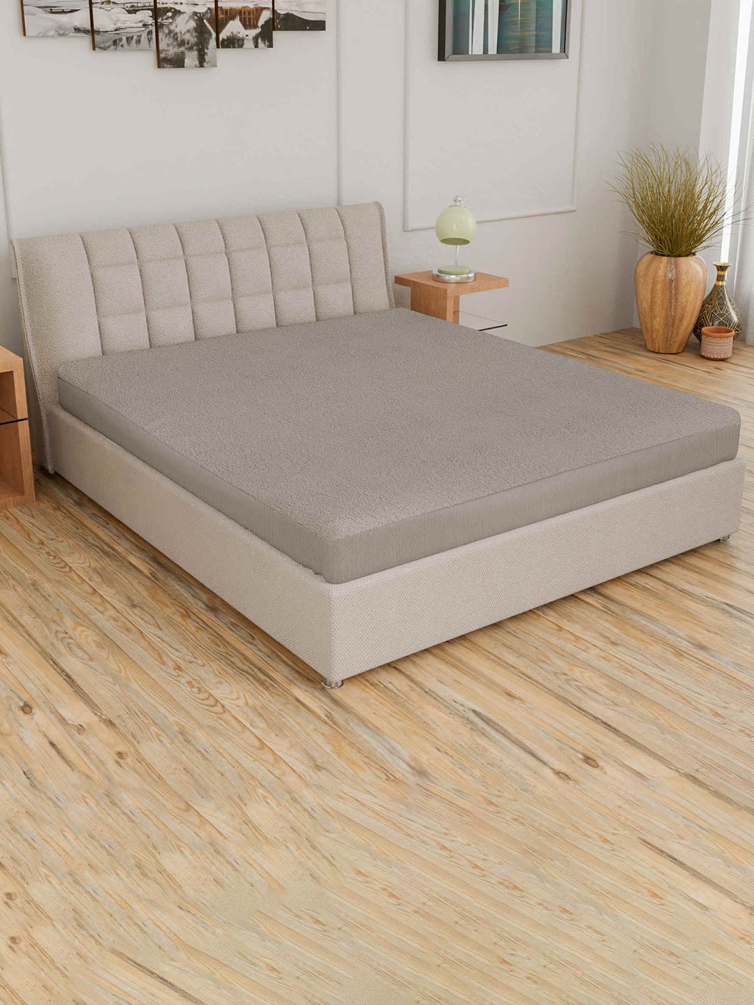 

CURIOUS LIFESTYLE Queen Size Grey Solid Water-Resistant Bed Protector