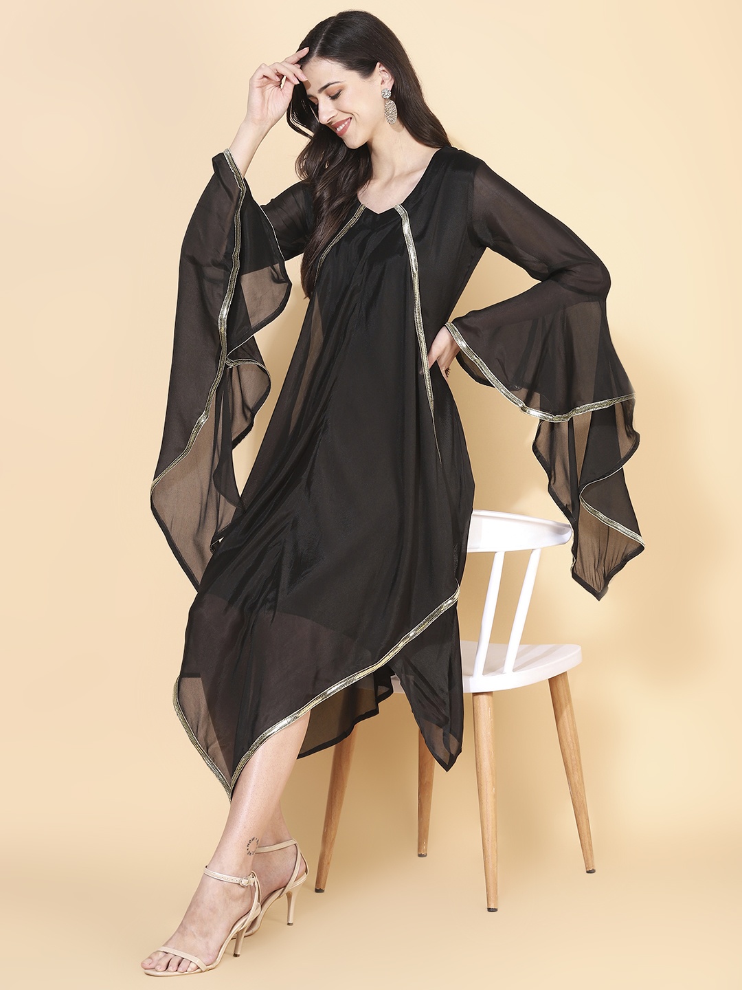 

Envy Me by FASHOR Black & Gold-Toned Crepe A-Line Midi Dress