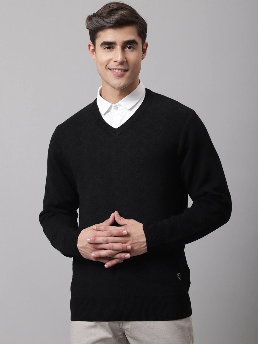 

Cantabil Men Black Solid V-Neck Pullover
