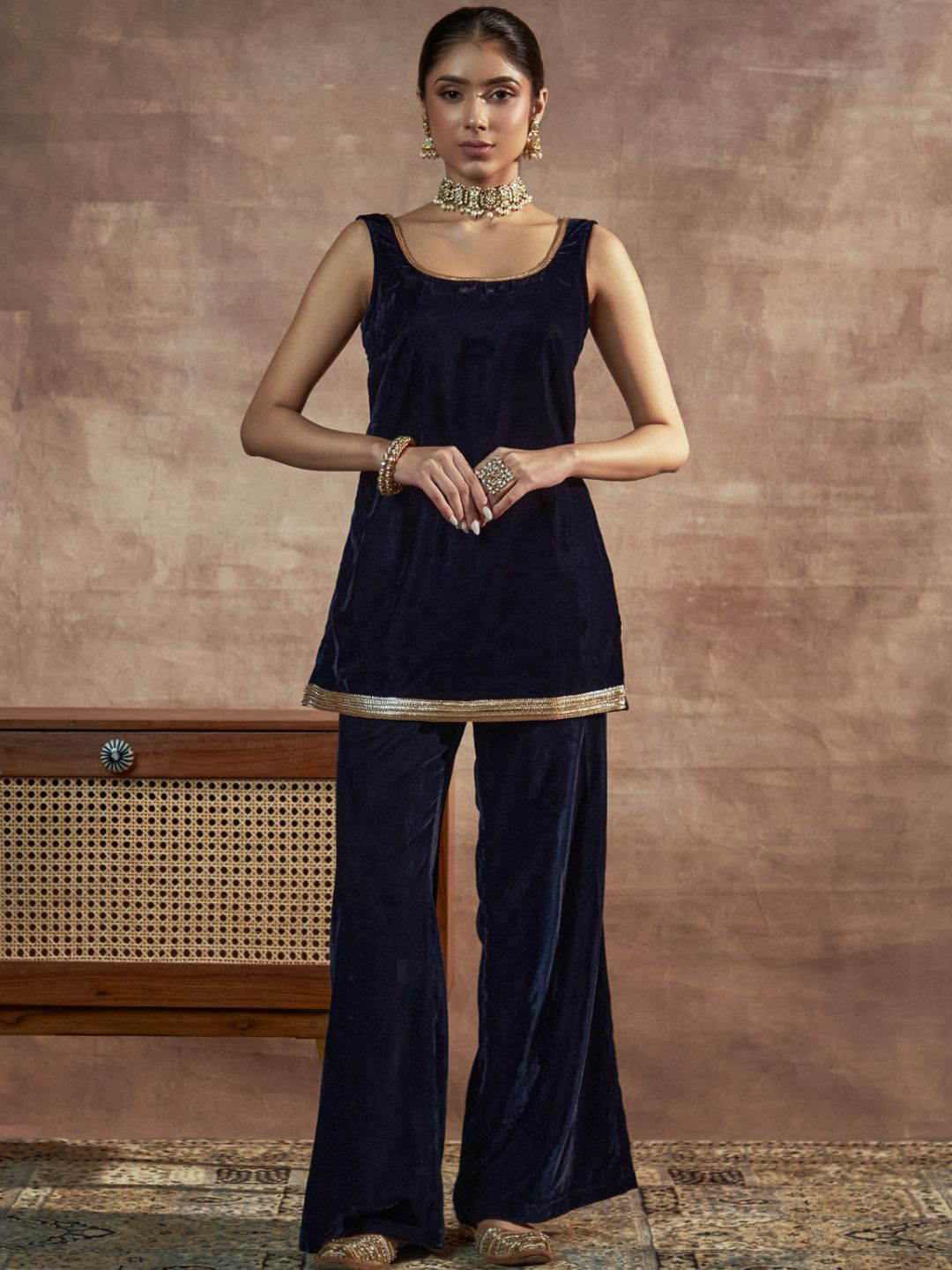 

Alaya By Stage3 Women Navy Blue Velvet Kurta