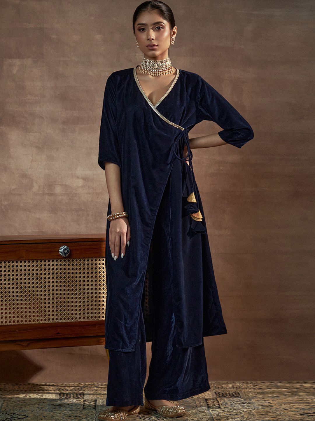 

Alaya By Stage3 Women Navy Blue Angrakha Velvet Kurta