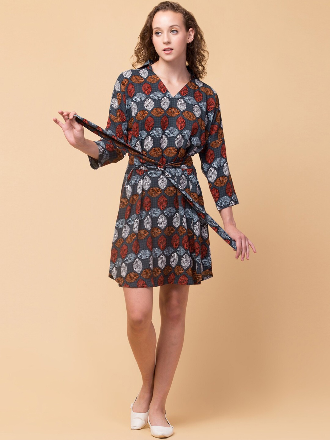 Hive91Geometric Printed Fit and Flare V-Neck Dress, Grey