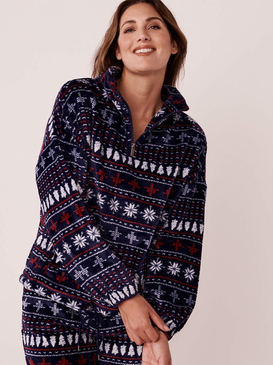 

La Vie en Rose Navy Blue Geometric Print Top