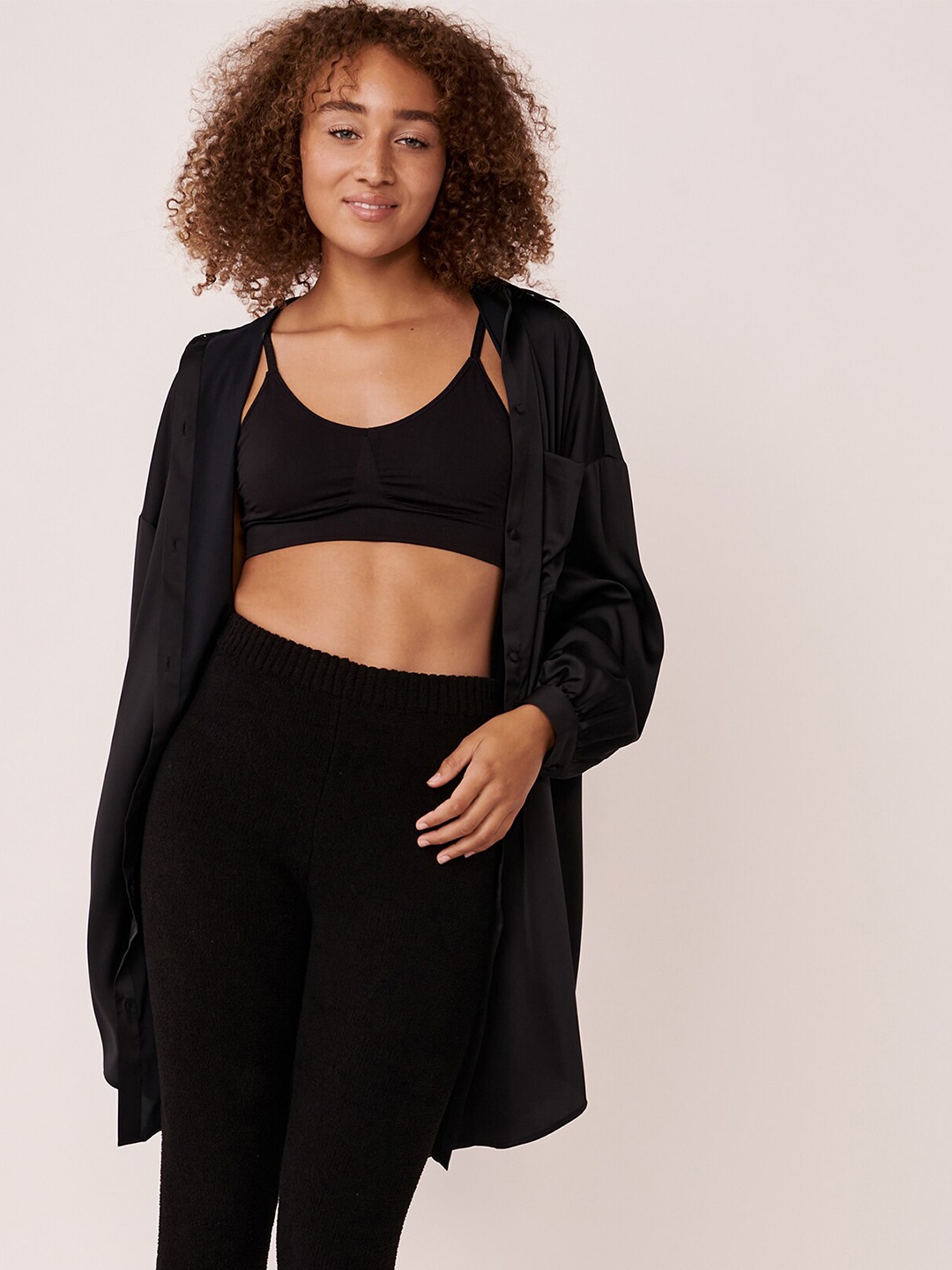 

La Vie en Rose Black Solid Shirt Style Longline Top