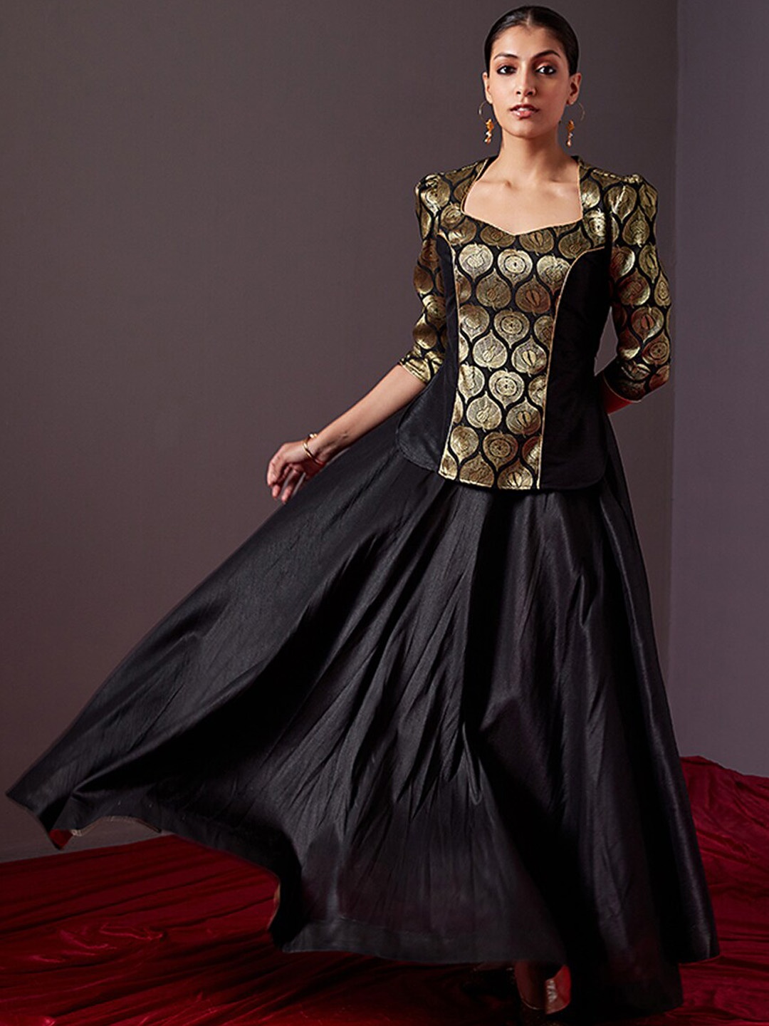 

Abhishti Ethnic Motifs Printed Panelled Top with Skirt, Black