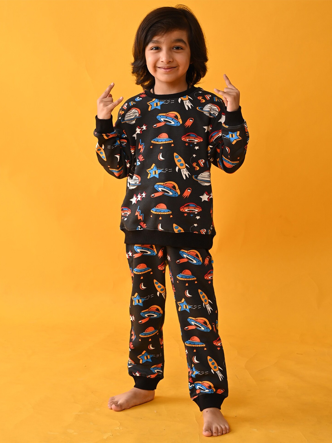 

Anthrilo Boys Black & Orange Printed Round Neck Night suits