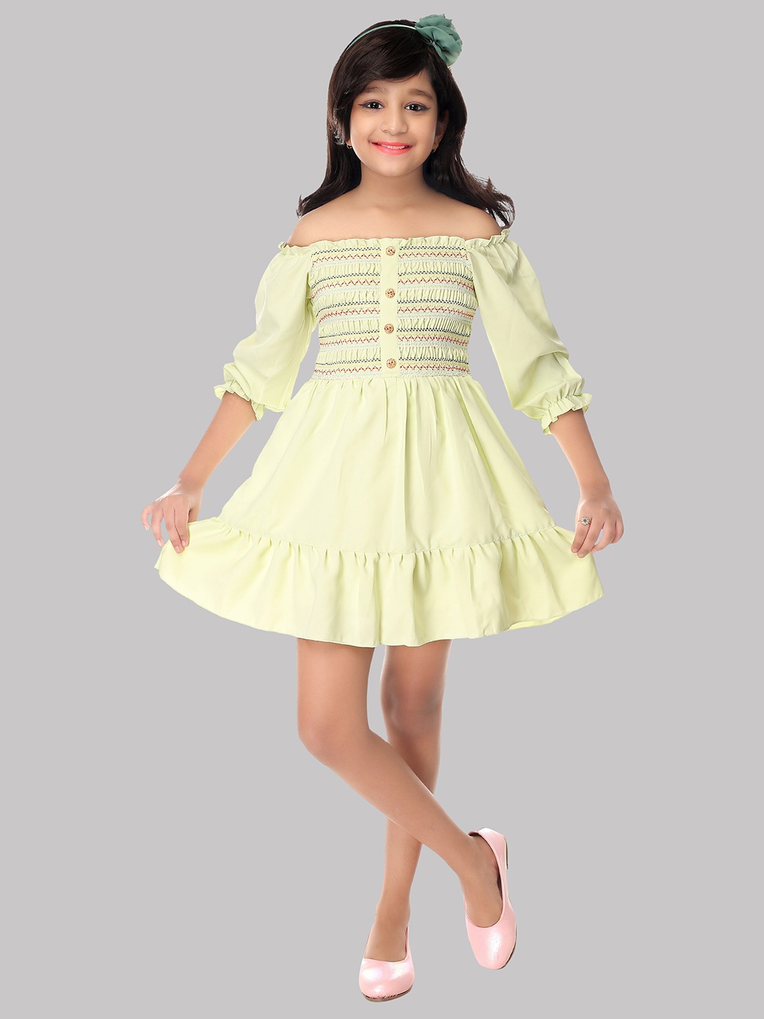 

Toonyport Green Embroidered Off-Shoulder Chiffon Dress