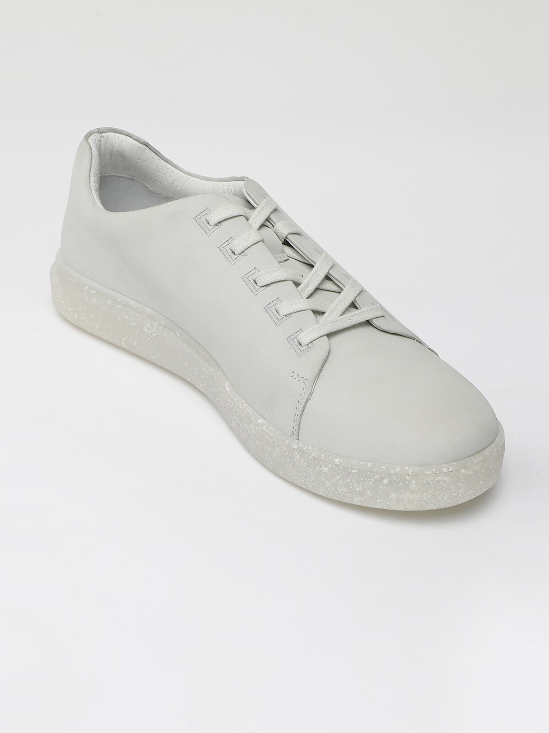 

RARE RABBIT Men Off White Suede Sneakers