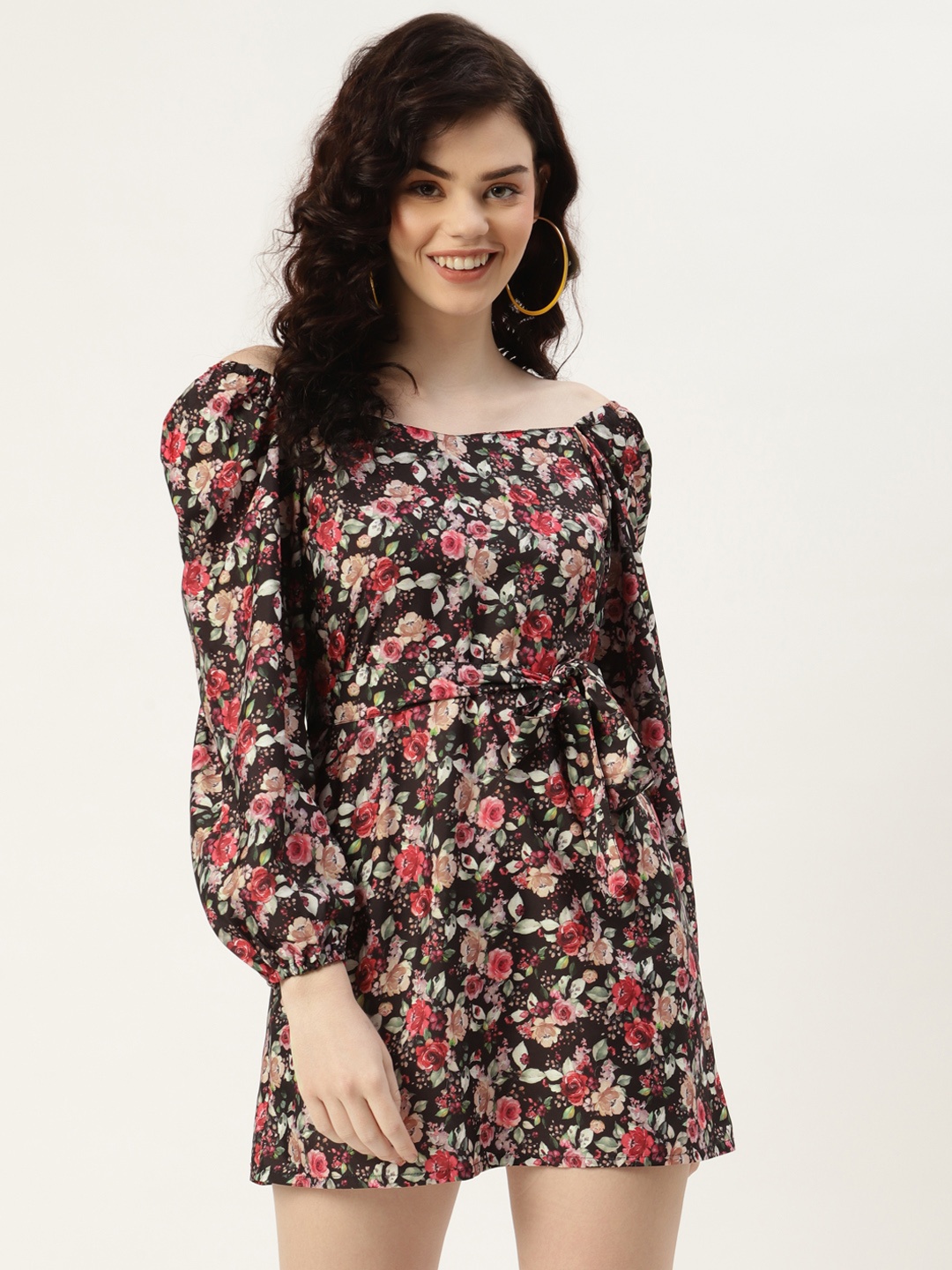 

Sleek Italia Women Black & Pink Floral Print Crepe Dress