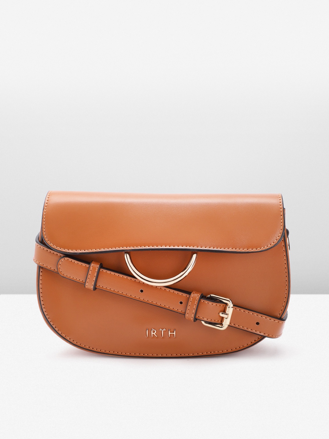 

IRTH Structured Sling Bag, Tan